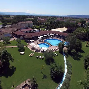 http://relais-madonna-di-campagna.hotels-perugia.com